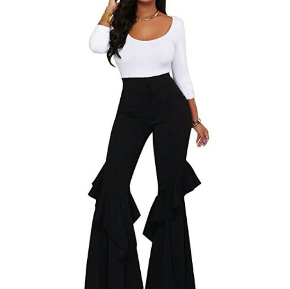 Plus size ruffle pants